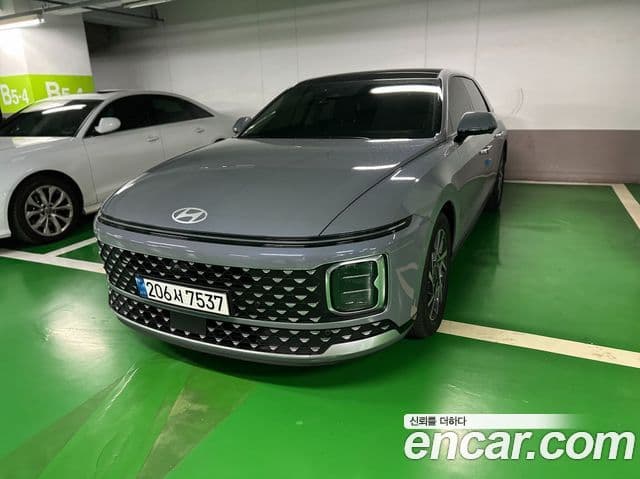 Hyundai Grandeur (GN7) Exclusive, 2025 1