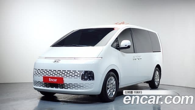 Hyundai Staria Modern, 2023 1