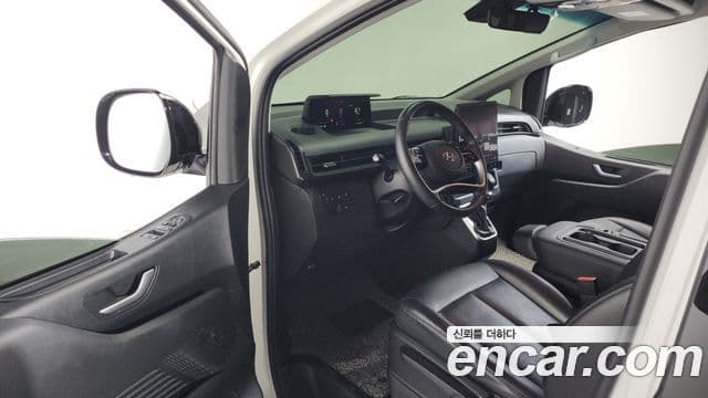Hyundai Staria Modern, 2023 10