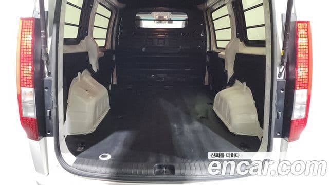 Hyundai Staria Modern, 2023 20