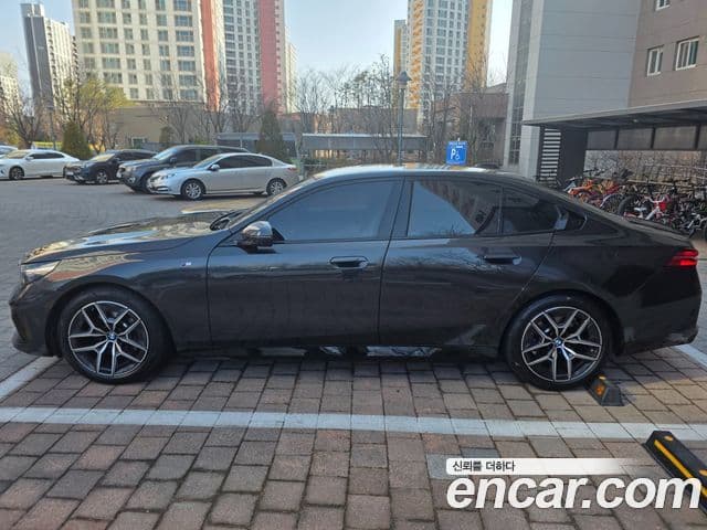 BMW 5시리즈 (G60) 520i M Sport, 2025 3