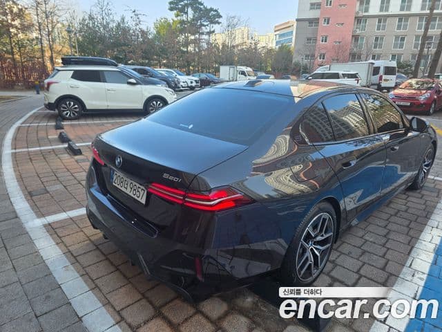 BMW 5시리즈 (G60) 520i M Sport, 2025 8