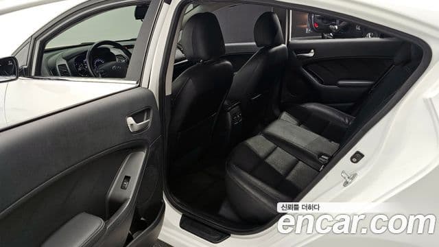 Kia K3 Luxury, 2015 12