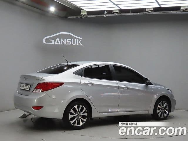 Hyundai Accent(новый кузов / новое поколение) Premier, 2015 4