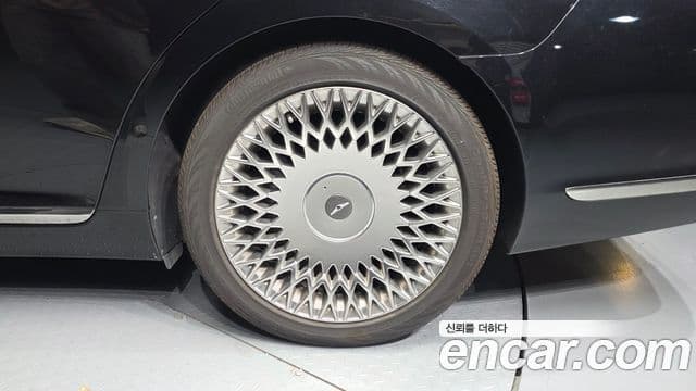 Genesis G90 Premium Luxury, 2021 все фото