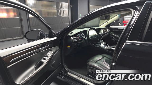 Genesis G90 Premium Luxury, 2021 10