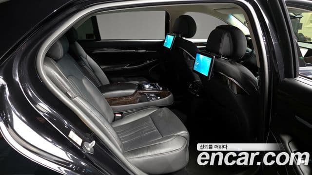 Genesis G90 Premium Luxury, 2021 12