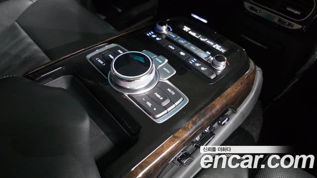 Genesis G90 Premium Luxury, 2021 19