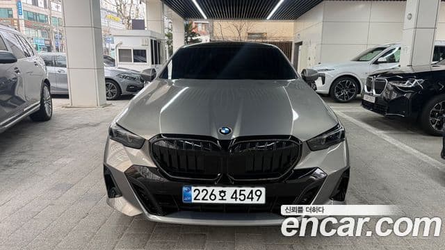 BMW 5시리즈 (G60) 520i M Sport, 2026 3
