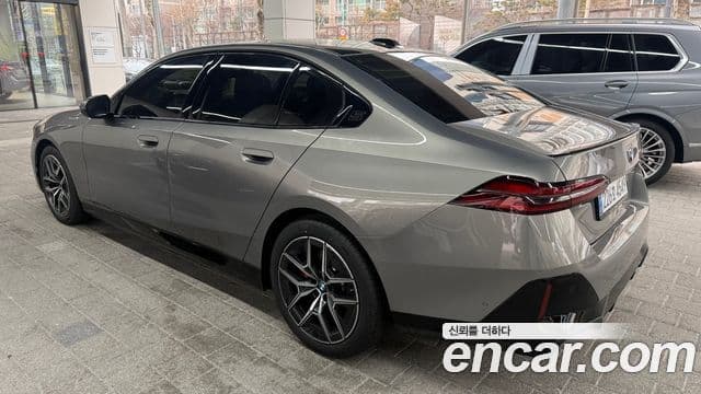 BMW 5시리즈 (G60) 520i M Sport, 2026 7