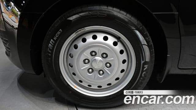 Hyundai Staria Smart, 2025 все фото