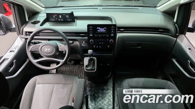 Hyundai Staria Smart, 2025 7