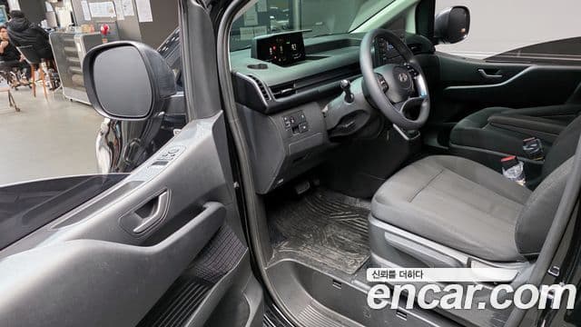 Hyundai Staria Smart, 2025 11