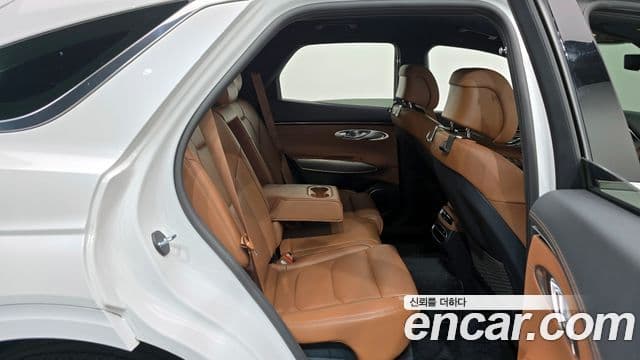 Genesis GV70, 2023 12