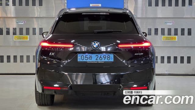 BMW iX xDrive50 Sport Plus, 2022 4