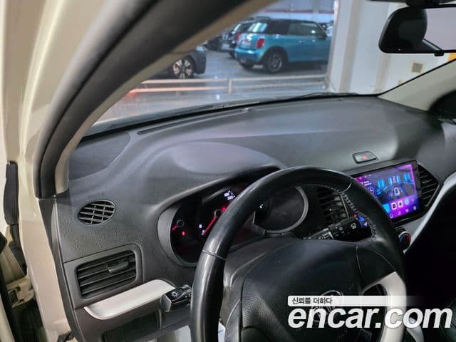 Kia All New Morning Deluxe Trendy, 2014 9