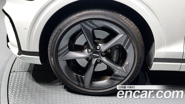 Genesis GV70, 2025 все фото