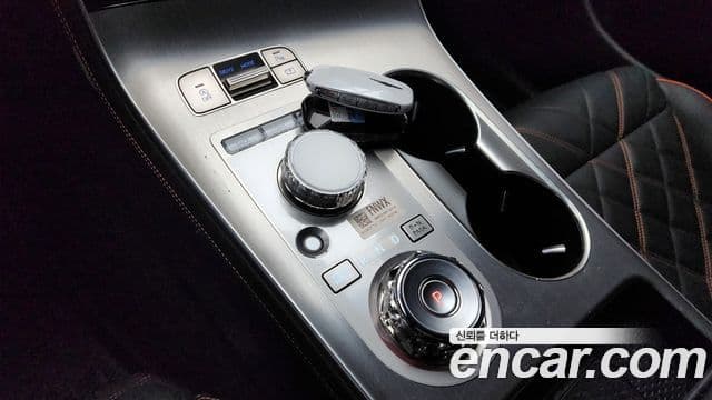 Genesis GV70, 2025 9