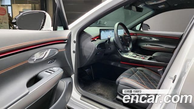 Genesis GV70, 2025 11