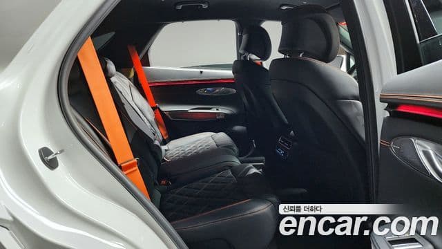 Genesis GV70, 2025 12