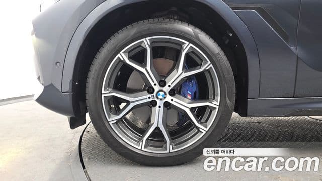 BMW X6 (G06) xDrive40i M Sport, 2022 все фото