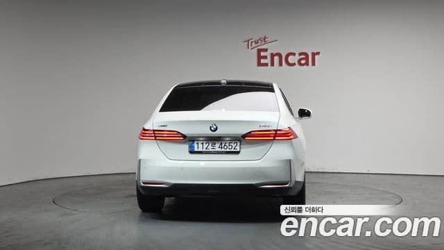 BMW 5시리즈 (G60), 2025 4