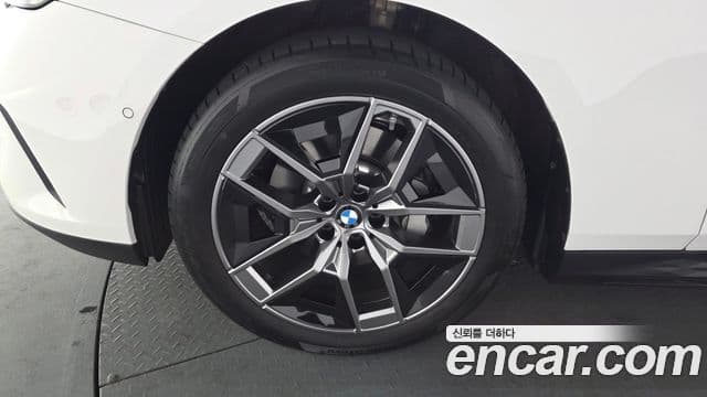 BMW 5시리즈 (G60), 2025 все фото