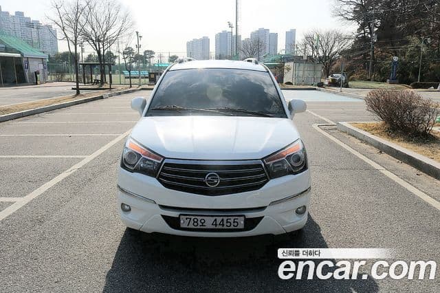 KG모빌리티(SsangYong) Korando 투리스모 4WD GT 11인승, 2014 1