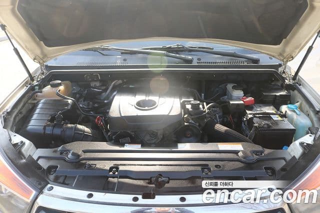 KG모빌리티(SsangYong) Korando 투리스모 4WD GT 11인승, 2014 6