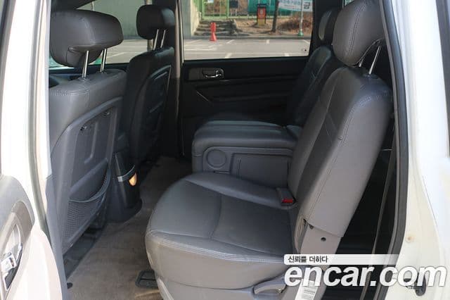 KG모빌리티(SsangYong) Korando 투리스모 4WD GT 11인승, 2014 12