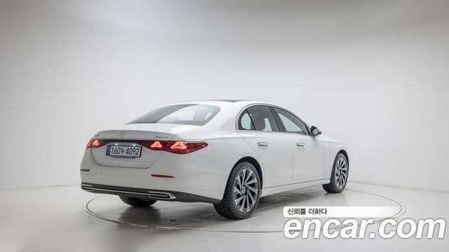 Mercedes-Benz E-класс W214 Exclusive, 2026 2