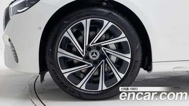 Mercedes-Benz E-класс W214 Exclusive, 2026 все фото