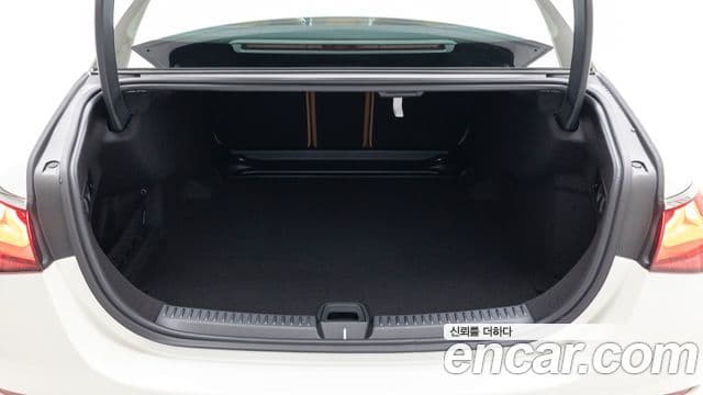 Mercedes-Benz E-класс W214 Exclusive, 2026 11