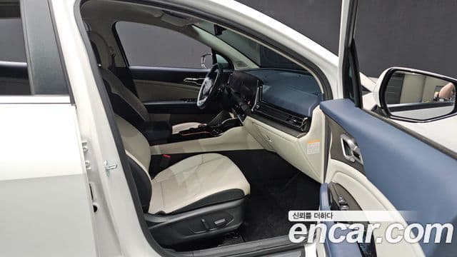 Kia Sportage 5세대 гибрид Signature 4WD, 2024 18