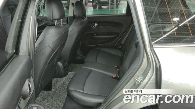 Mini Cooper D 클럽맨 2세대, 2020 13