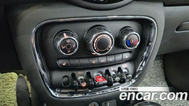 Mini Cooper D 클럽맨 2세대, 2020 15