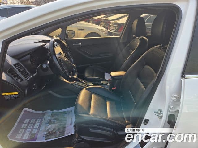 Kia K3 Trendy, 2014 10