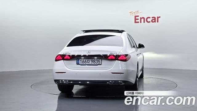 Mercedes-Benz E-класс W214 Exclusive, 2025 4