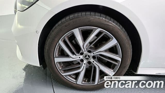 Mercedes-Benz E-класс W214 Exclusive, 2025 все фото