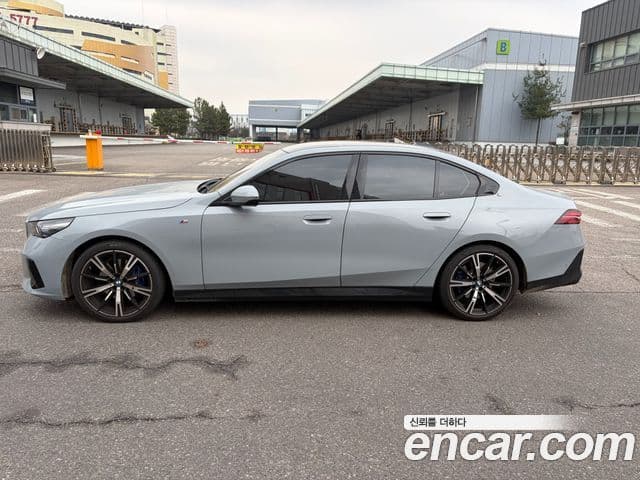 BMW 5시리즈 (G60) 530i xDrive M Sport, 2024 6