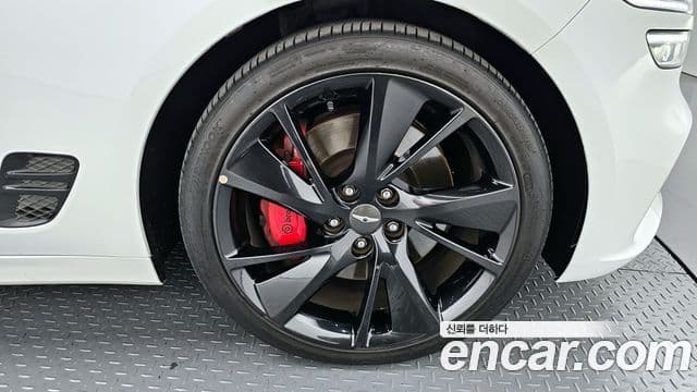 Genesis The / новый New G70, 2021 все фото