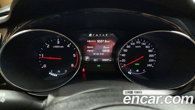 Kia All New Carnival Noblesse, 2016 8