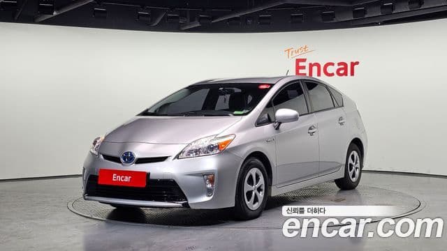 Toyota 프리우스 1.8 E, 2012 1