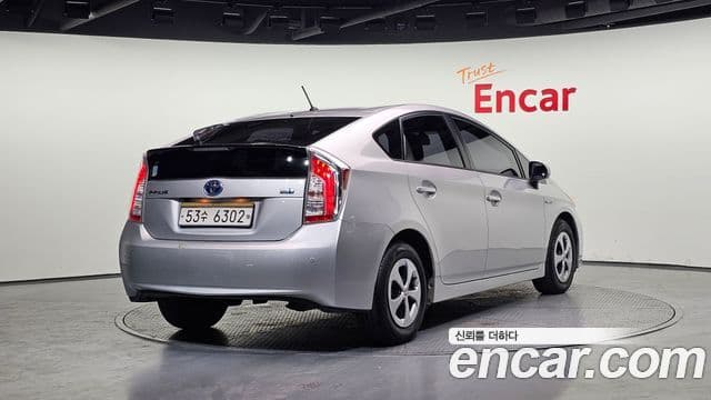 Toyota 프리우스 1.8 E, 2012 2