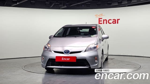 Toyota 프리우스 1.8 E, 2012 3