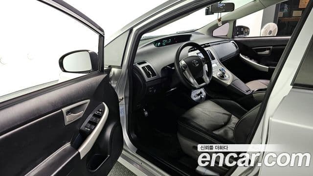 Toyota 프리우스 1.8 E, 2012 11