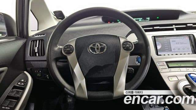 Toyota 프리우스 1.8 E, 2012 13