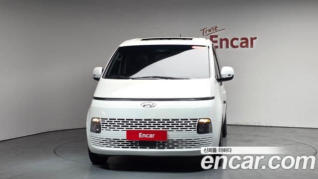Hyundai Staria Modern, 2024 3