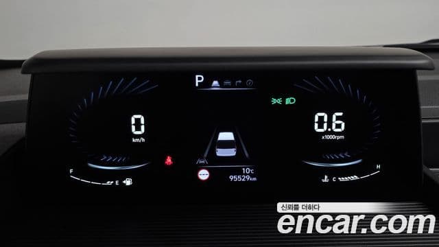 Hyundai Staria Modern, 2024 8