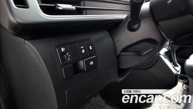 Hyundai Staria Modern, 2024 18